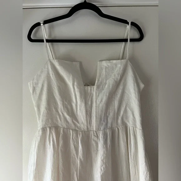 NWT Lulu’s Simplicity and Sweetness White Sleeveless Tiered Midi Dress Wedding - Picture 10 of 15